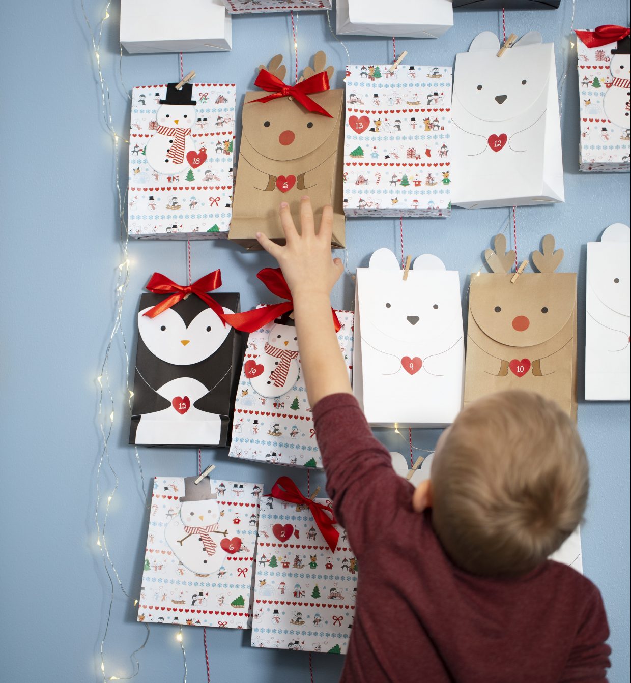 Pakkekalender til jul - kreativ innpakning av kalendergaver med polar tema